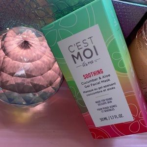 • C’EST MOI it’s me SOOTHING Cucumber & Aloe Gel Facial Mask 50ml/1.7 oz 
A